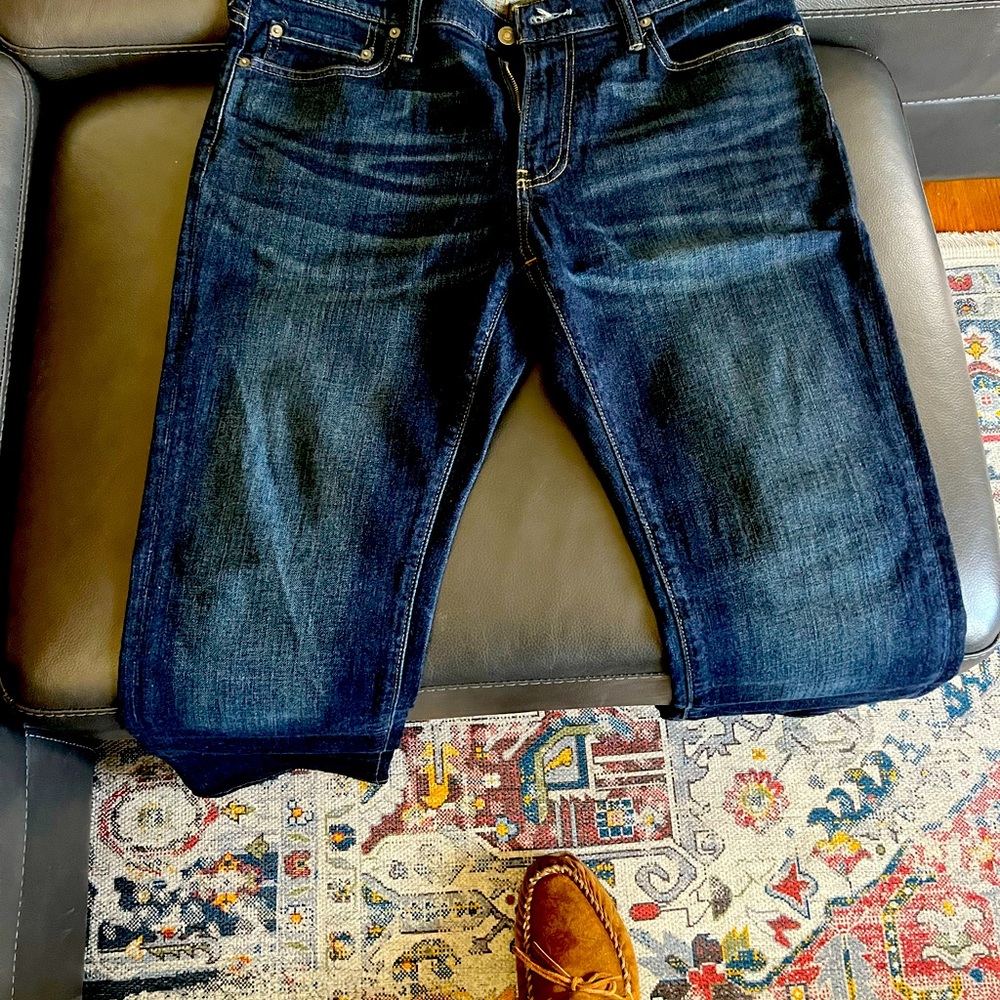 Abercrombie Dark Wash Straight fit jeans